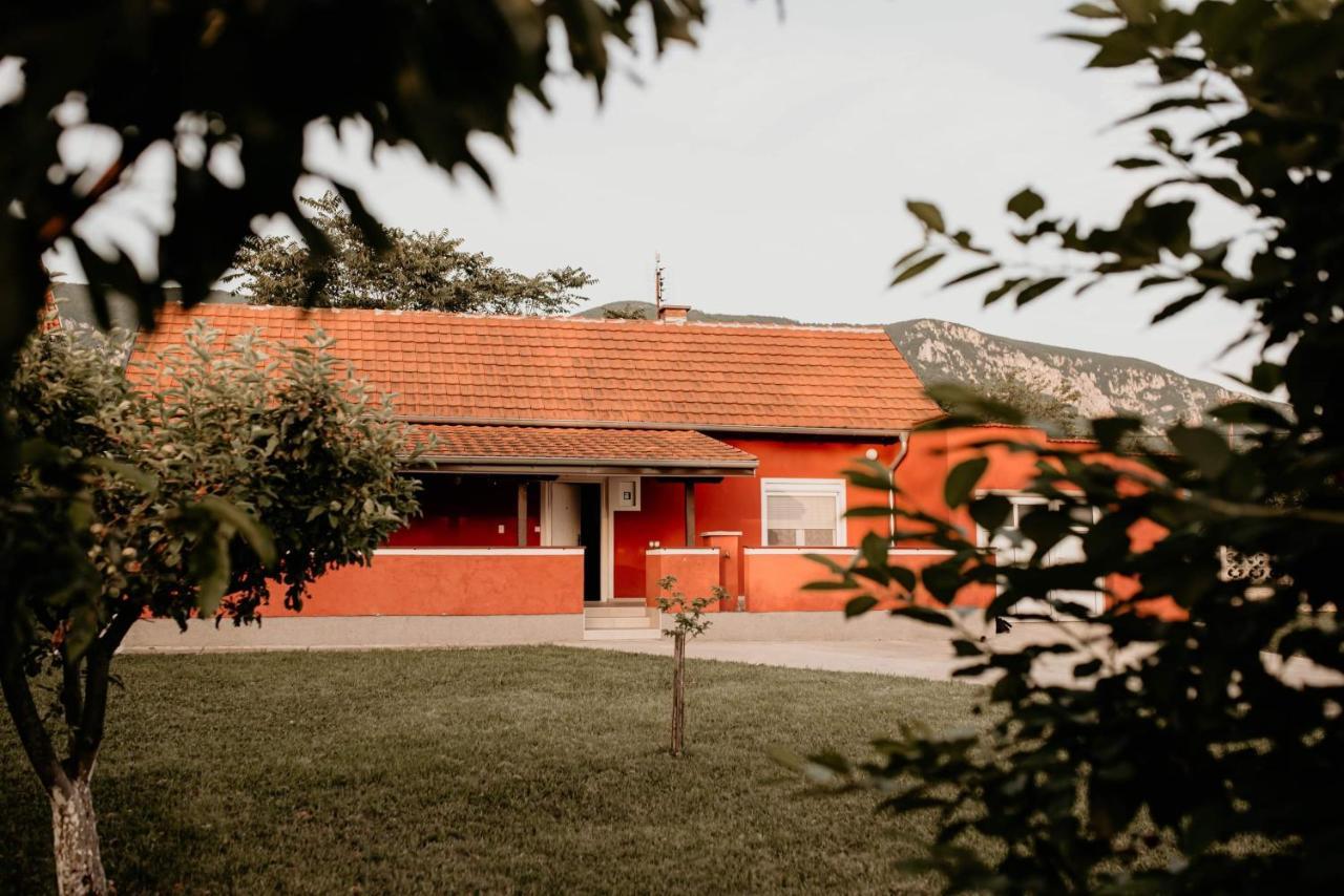 Vikendica Castanea Banja Zdrelo Petrovac na Mlavi Exterior foto