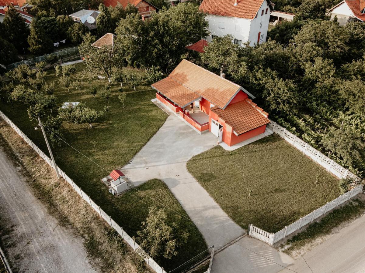 Vikendica Castanea Banja Zdrelo Petrovac na Mlavi Exterior foto